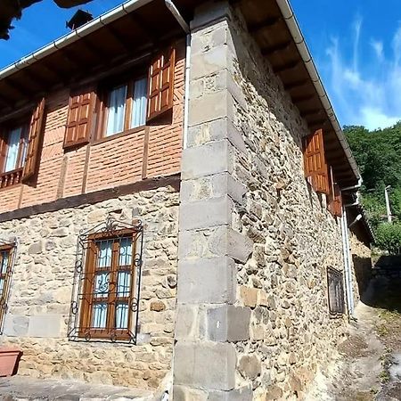 Willa Casa Rustica En Dobres Con Vistas A La Montana Zewnętrze zdjęcie