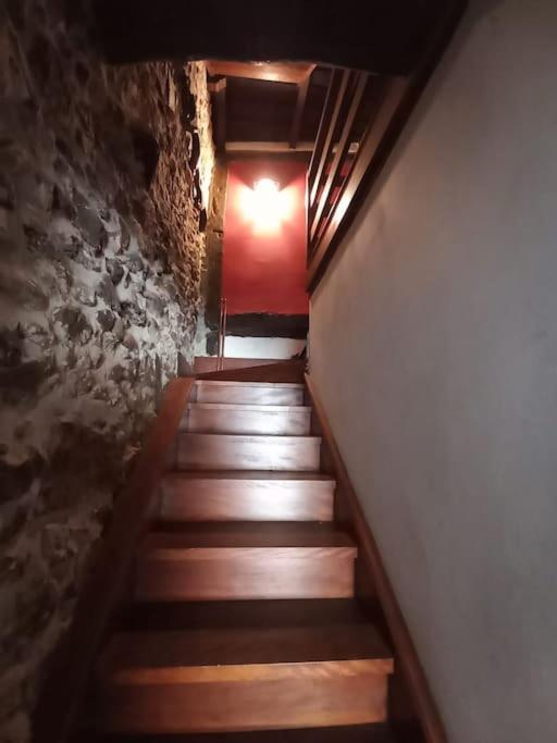 Willa Casa Rustica En Dobres Con Vistas A La Montana Zewnętrze zdjęcie