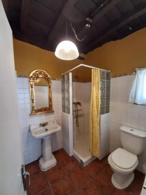 Willa Casa Rustica En Dobres Con Vistas A La Montana Zewnętrze zdjęcie