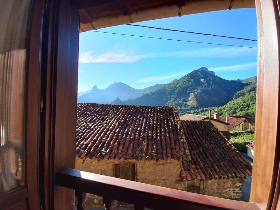 Willa Casa Rustica En Dobres Con Vistas A La Montana Zewnętrze zdjęcie