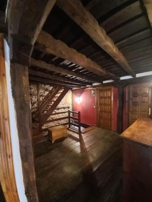 Willa Casa Rustica En Dobres Con Vistas A La Montana Zewnętrze zdjęcie